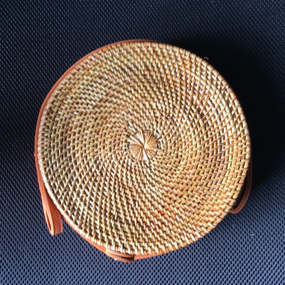 🔆 SUMMER SALE 🔆!! Round Rattan Crossbody Bag